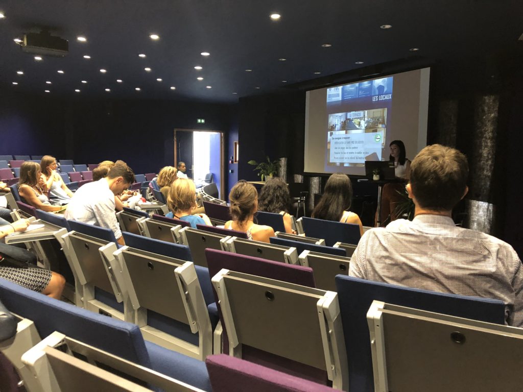 Une journée avec Pauline Journée type et emploi du temps à Diderot Une journée avec Pauline Journée type et emploi du temps à Diderot